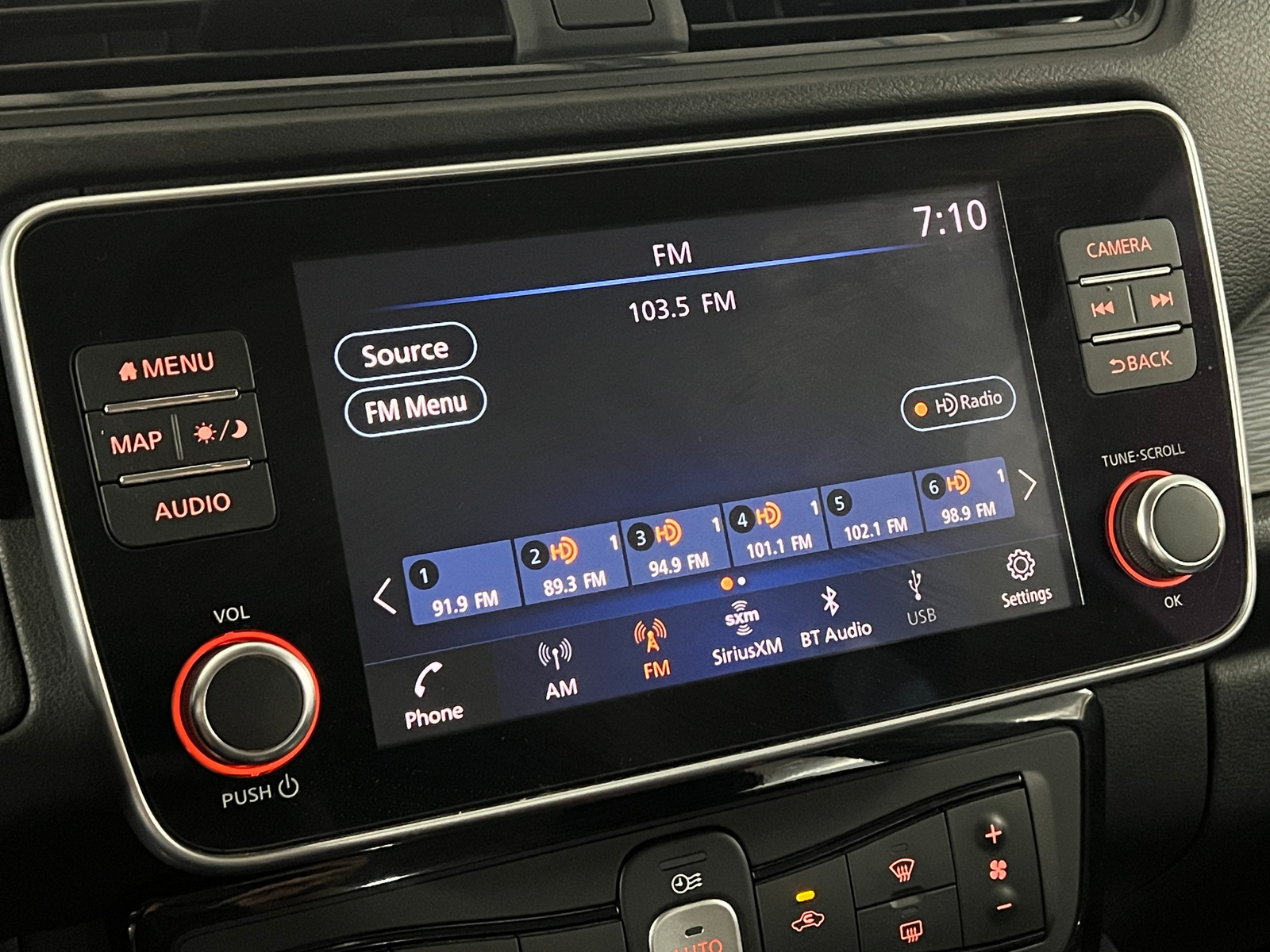 Thumbnail: 2019 Nissan Leaf - 4