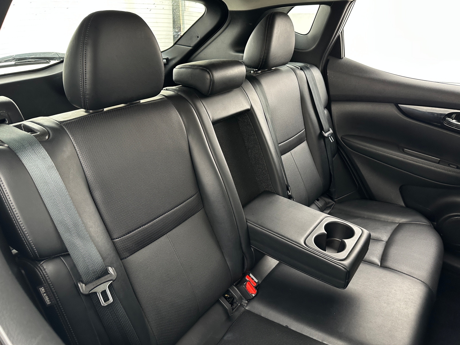 Thumbnail: 2022 Nissan Rogue Sport - 5