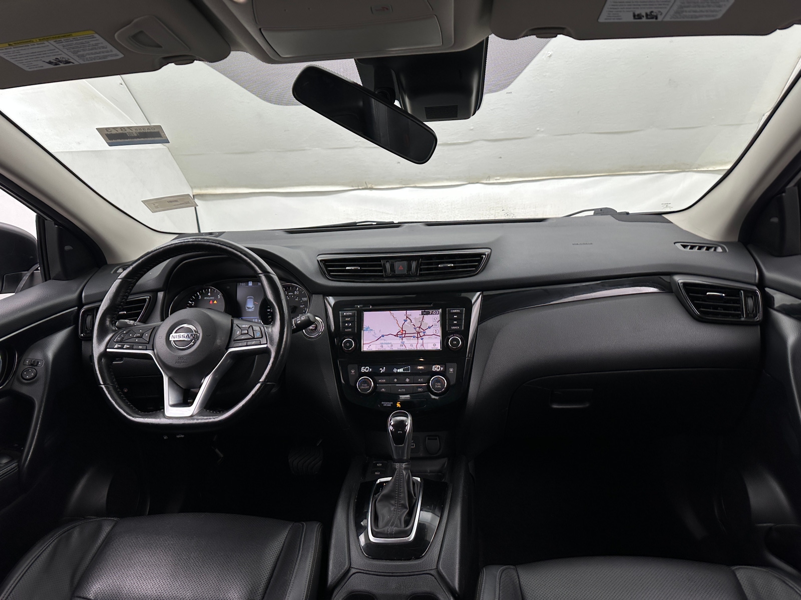 Thumbnail: 2022 Nissan Rogue Sport - 2