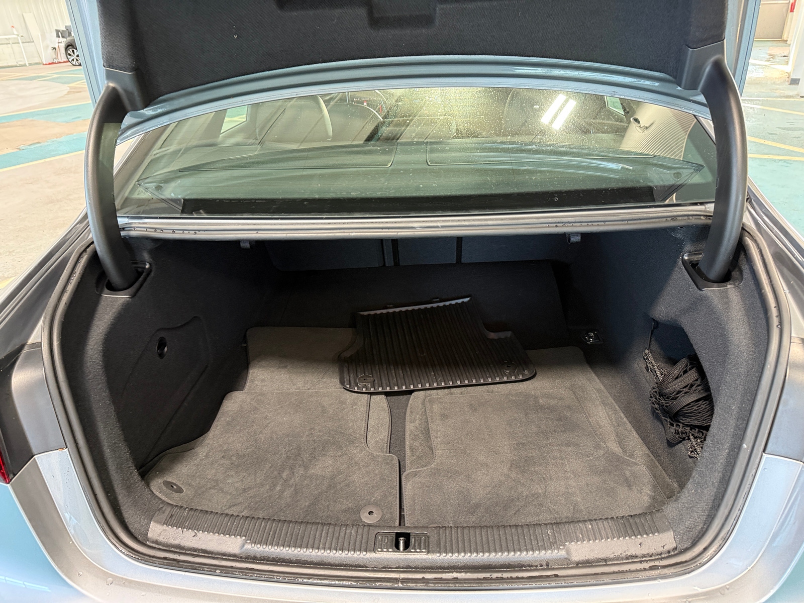 Thumbnail: 2016 Audi A6 - 6