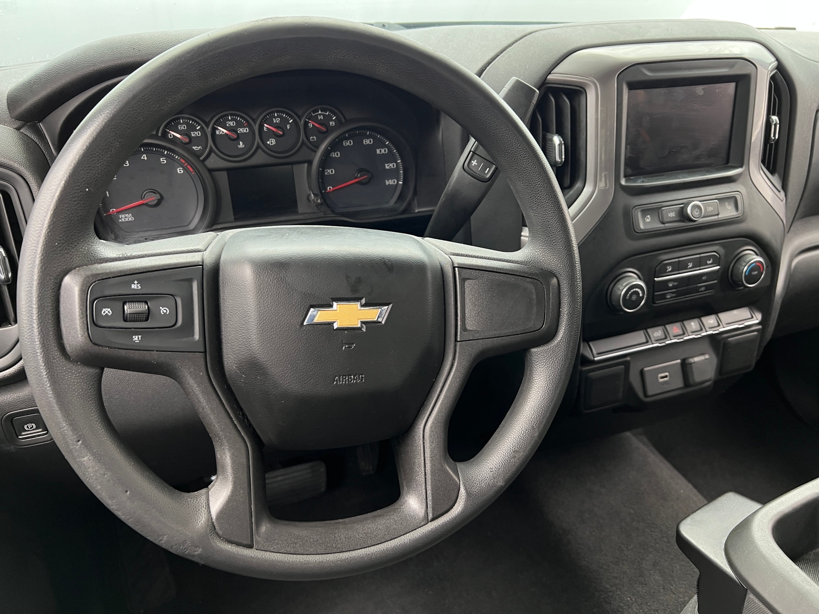 Thumbnail: 2020 Chevrolet Silverado 1500 - 5