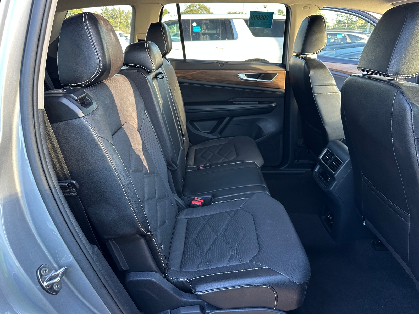 Thumbnail: 2024 Volkswagen Atlas - 5