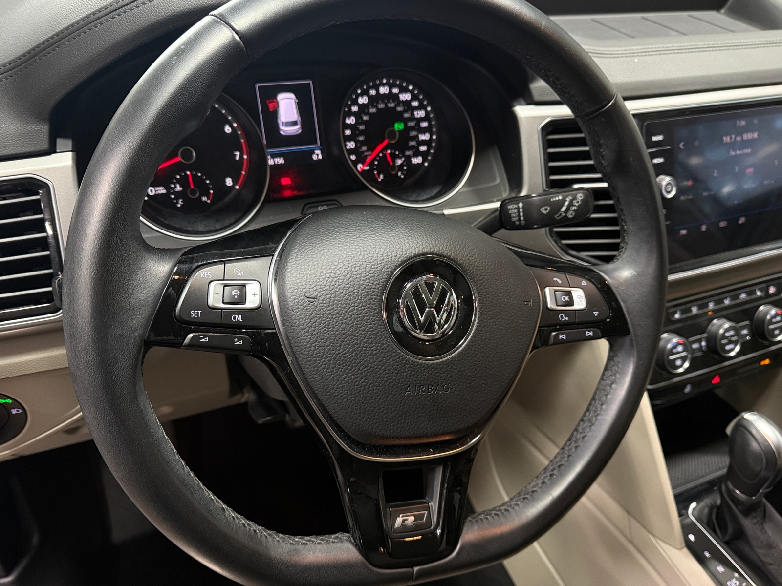 Thumbnail: 2018 Volkswagen Atlas - 4