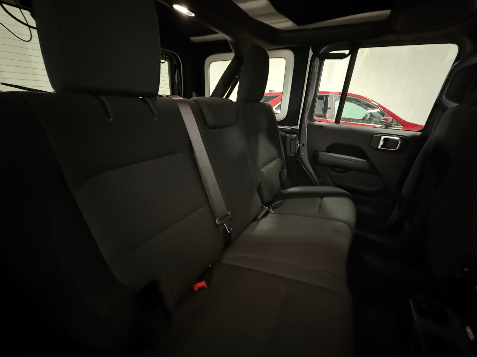 Thumbnail: 2018 Jeep Wrangler - 6