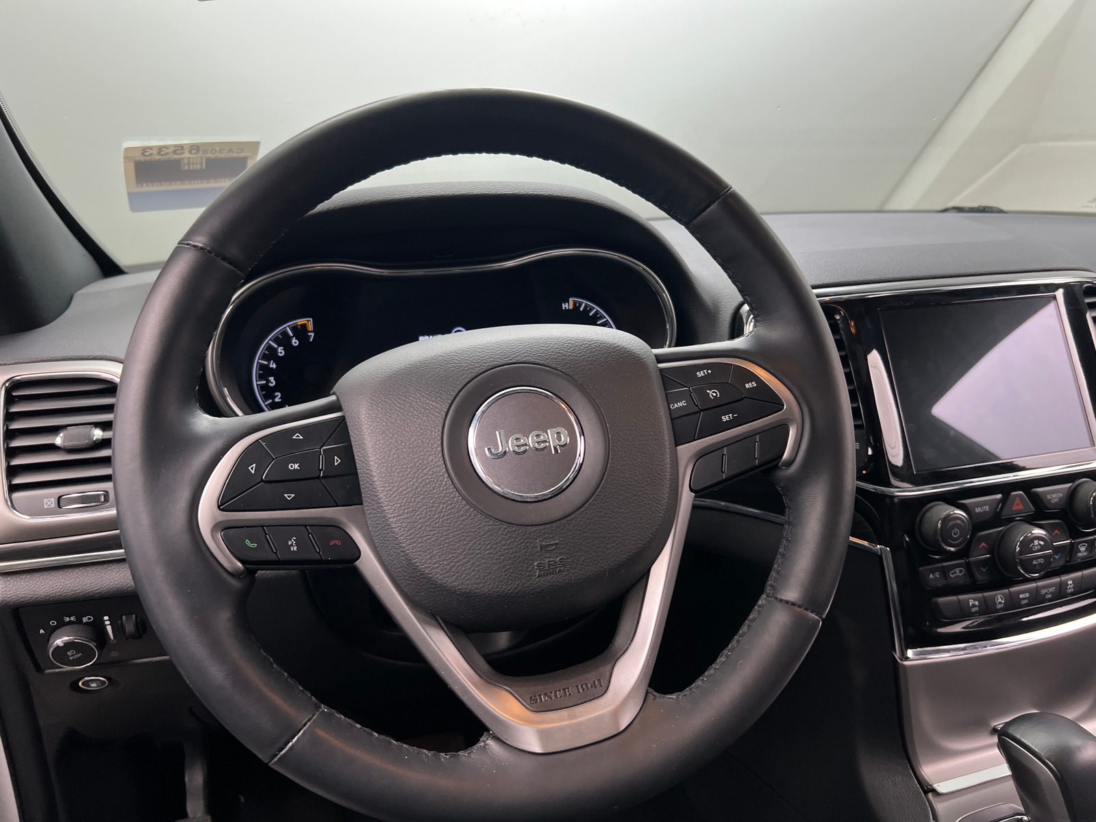 Thumbnail: 2022 Jeep Grand Cherokee - 4