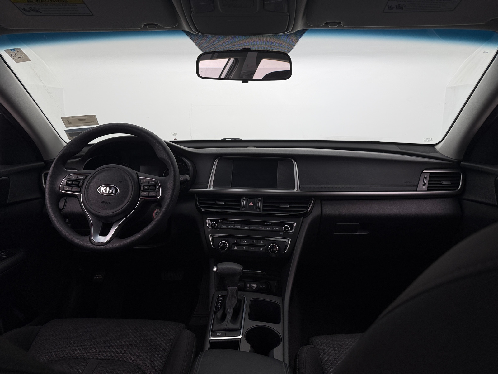 Thumbnail: 2018 Kia Optima - 3