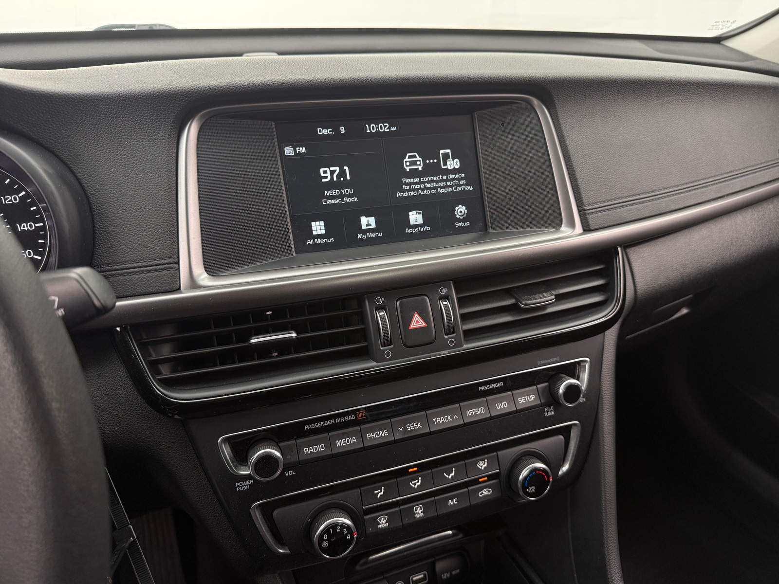 Thumbnail: 2018 Kia Optima - 4