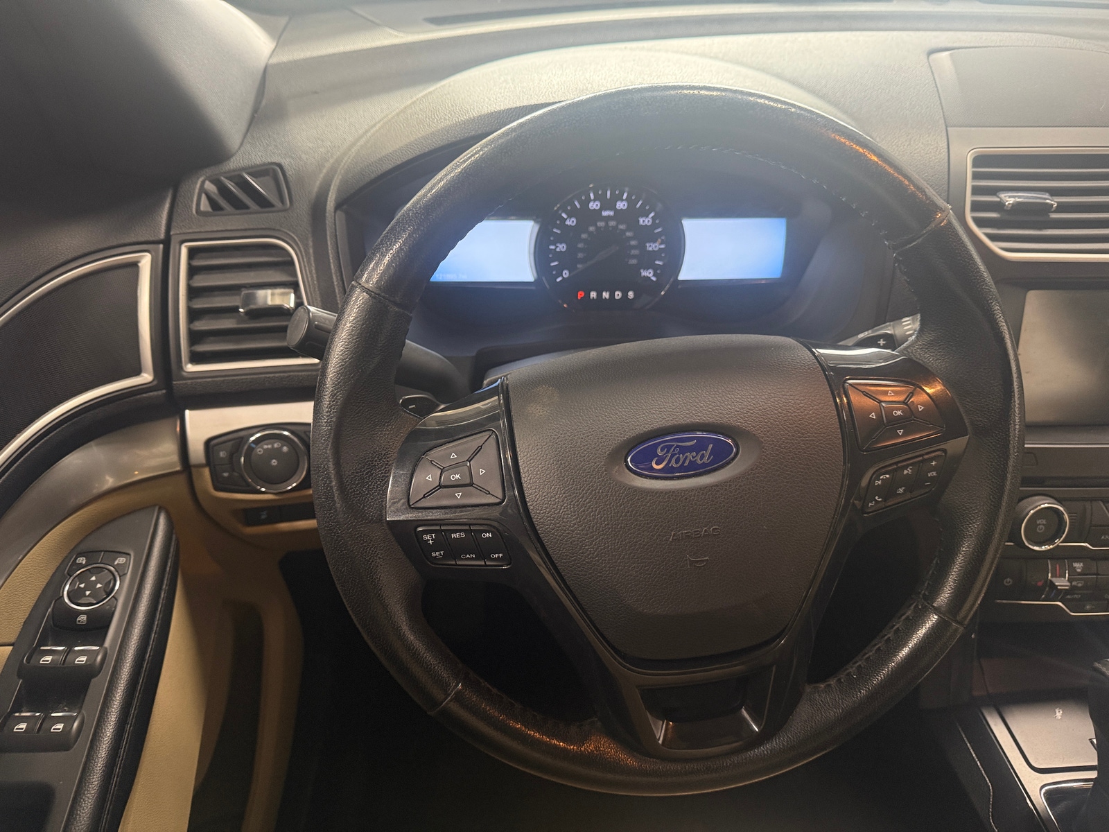 Thumbnail: 2016 Ford Explorer - 4