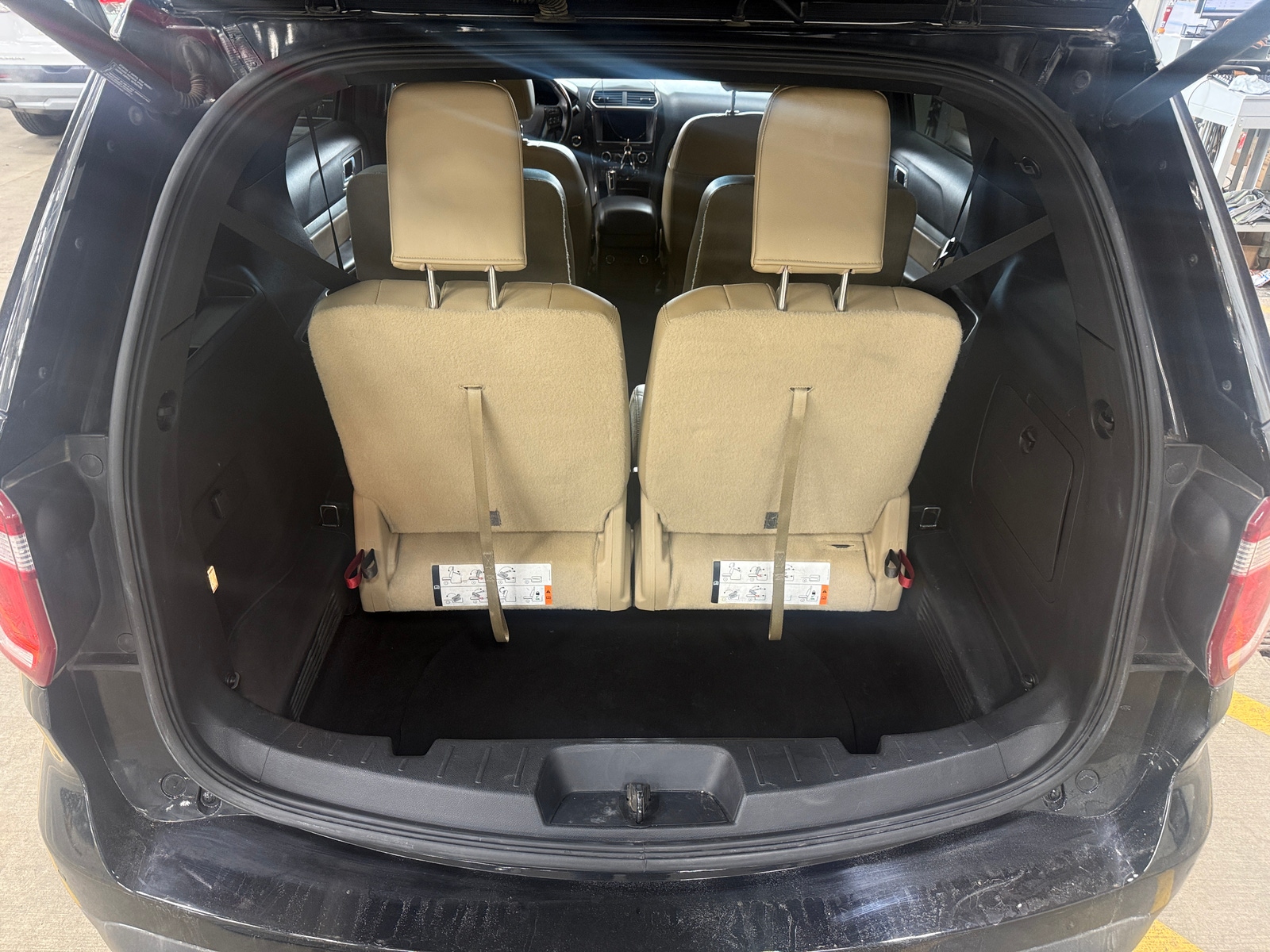 Thumbnail: 2016 Ford Explorer - 6