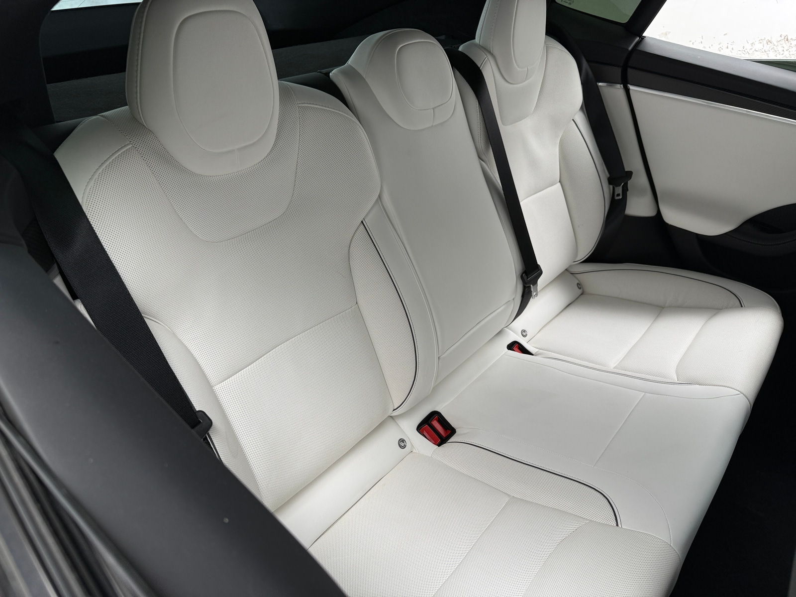 Thumbnail: 2022 Tesla Model S - 5