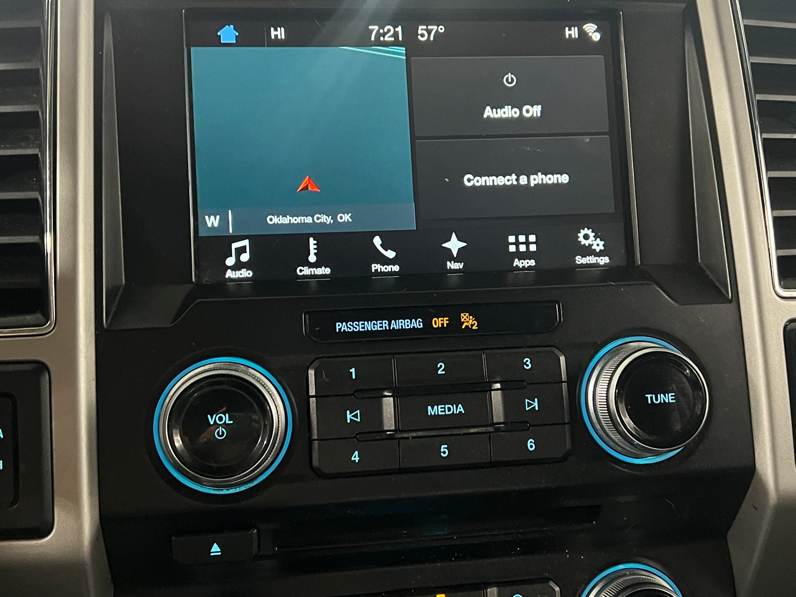 Thumbnail: 2018 Ford Econoline - 3