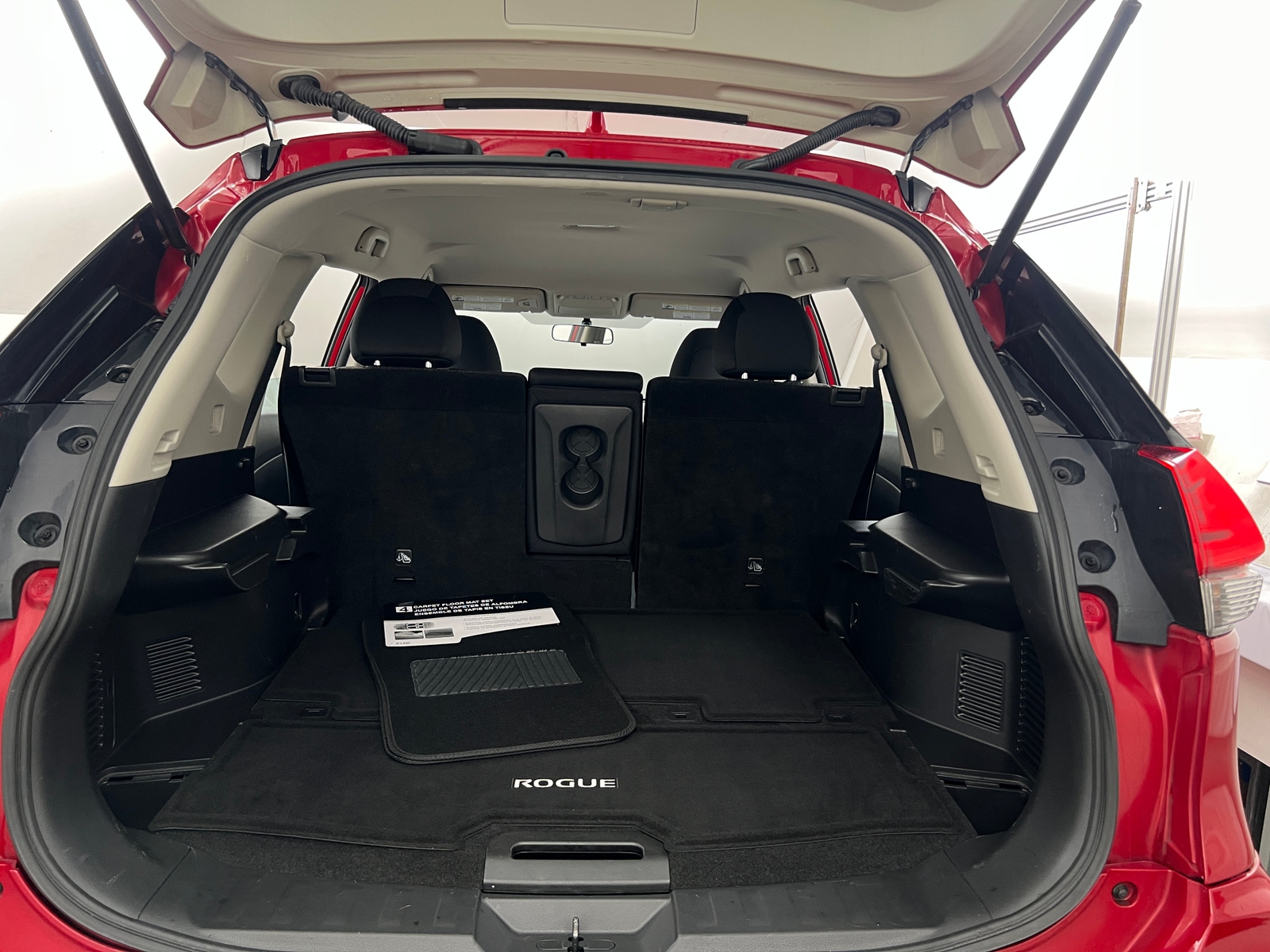 Thumbnail: 2017 Nissan Rogue - 7