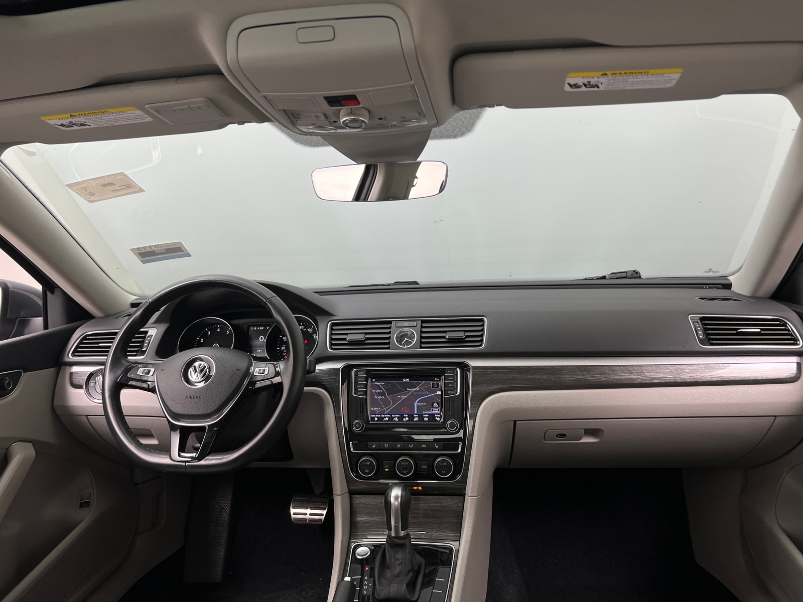 Thumbnail: 2016 Volkswagen Passat - 2