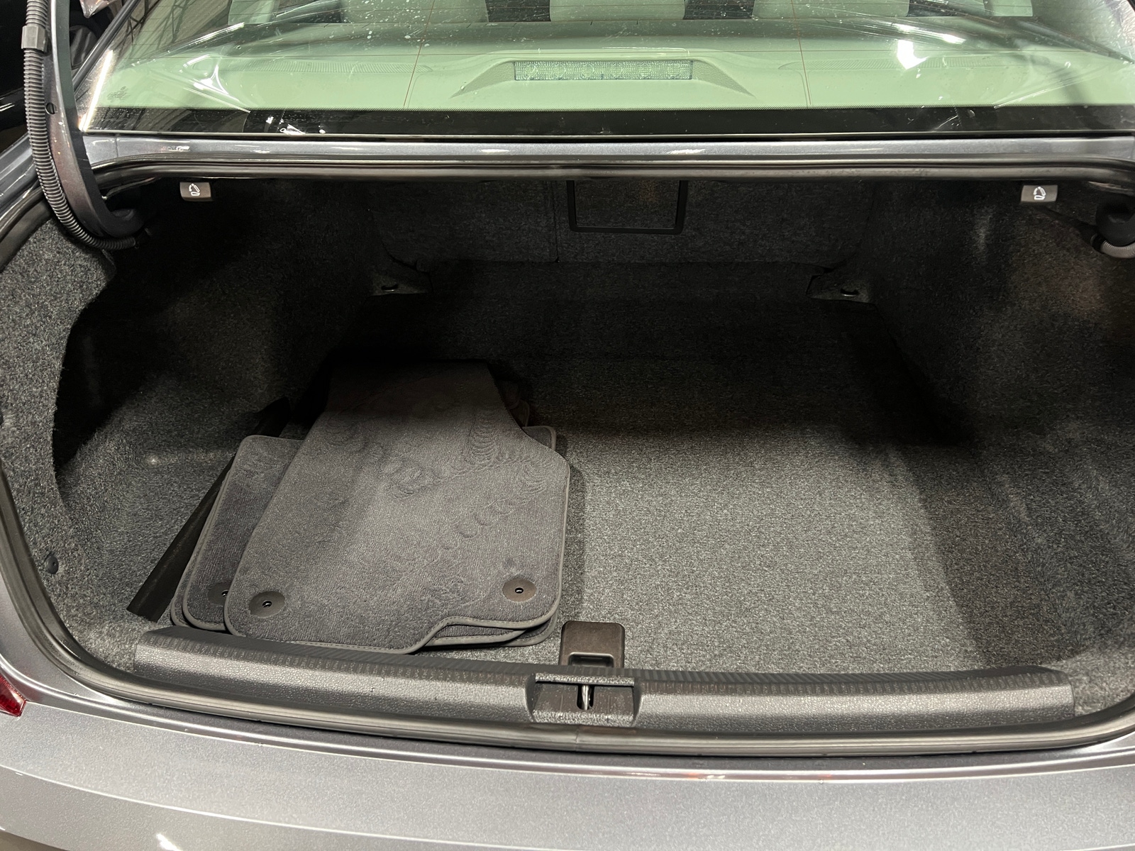 Thumbnail: 2016 Volkswagen Passat - 6