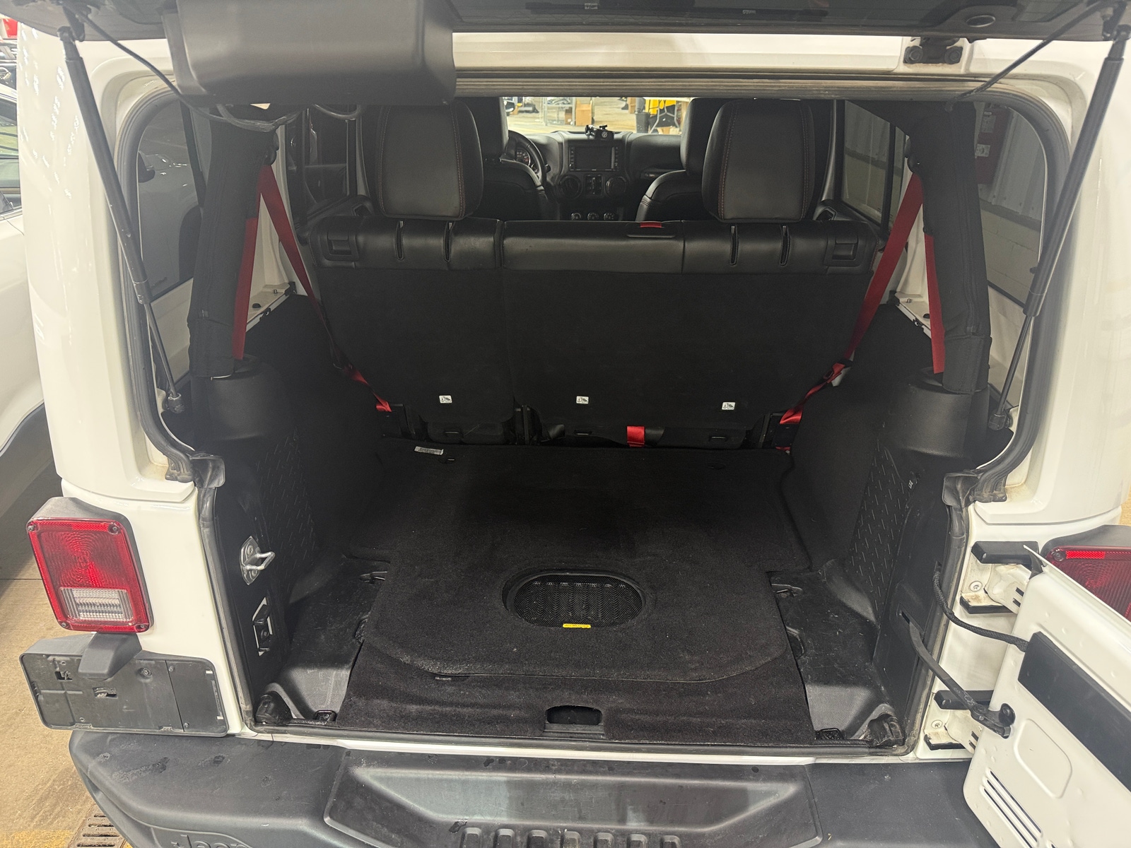 Thumbnail: 2018 Jeep Wrangler - 6