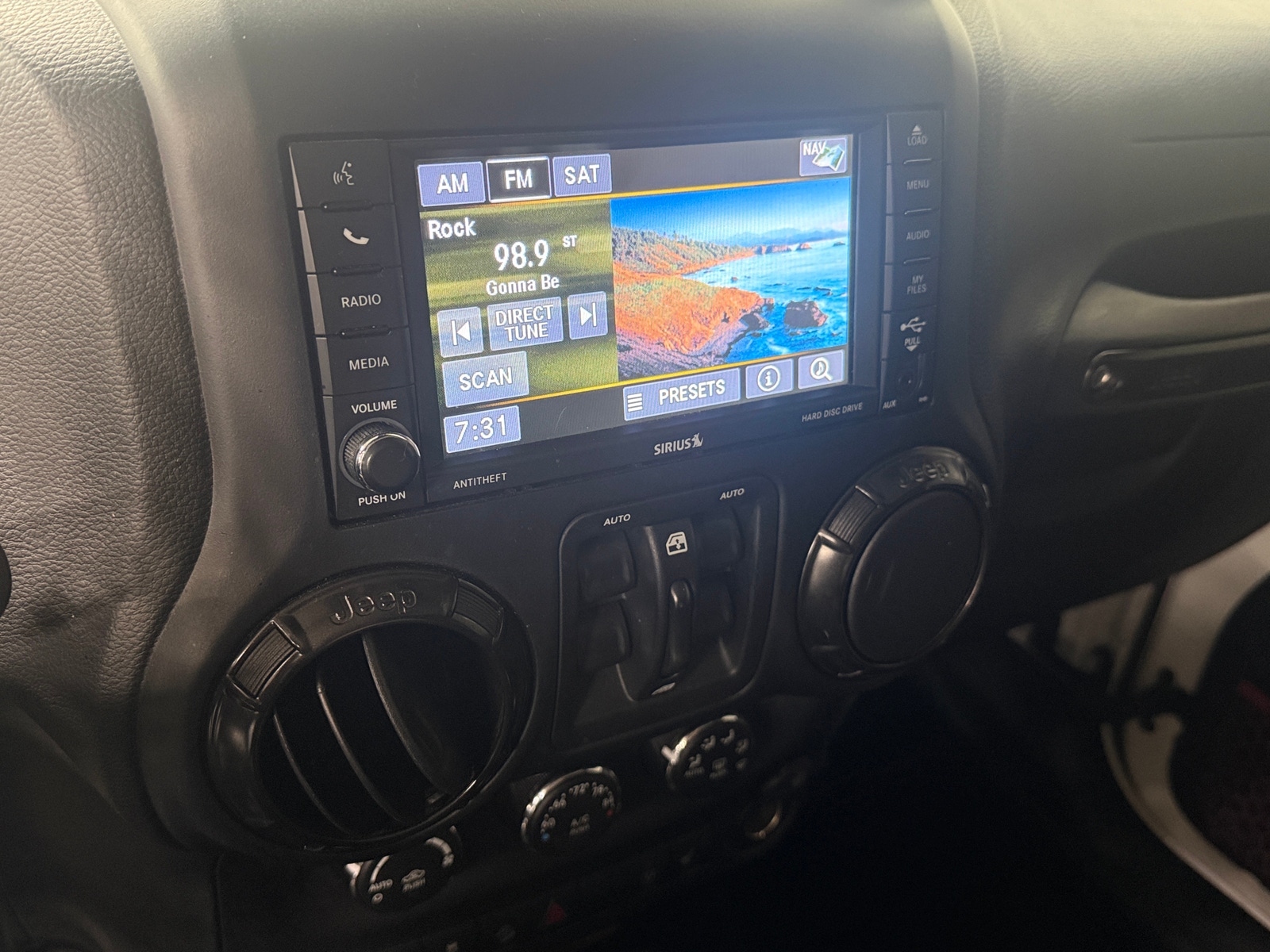 Thumbnail: 2018 Jeep Wrangler - 3