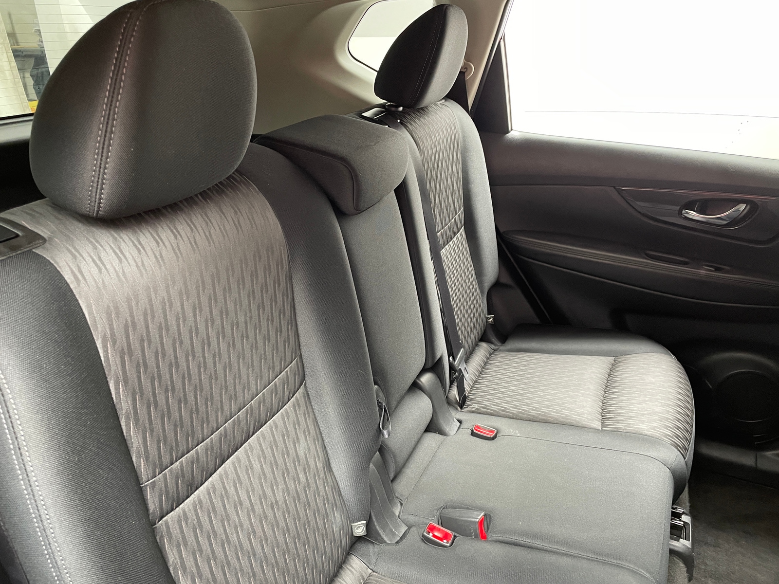 Thumbnail: 2017 Nissan Rogue - 6