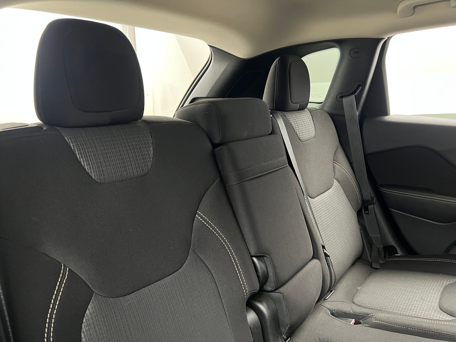 Thumbnail: 2015 Jeep Cherokee - 6