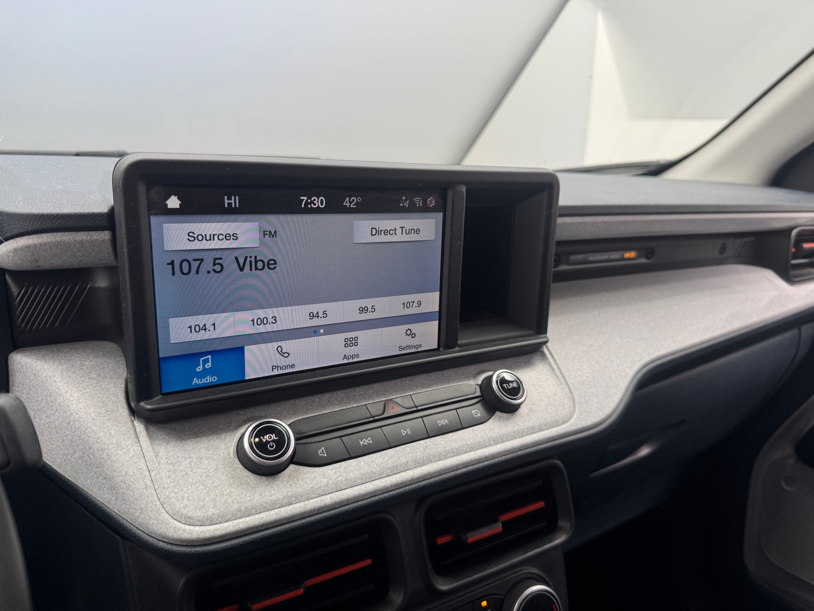 Thumbnail: 2022 Ford Maverick - 4