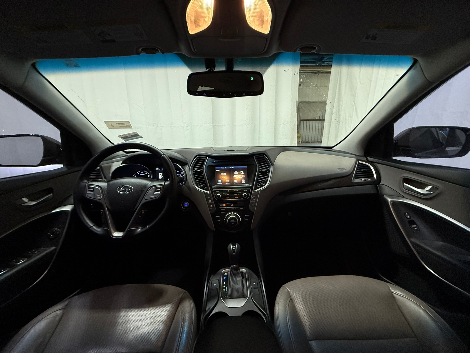 Thumbnail: 2017 Hyundai Santa Fe - 2