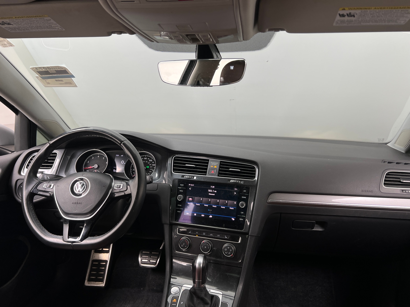 Thumbnail: 2019 Volkswagen Golf - 2