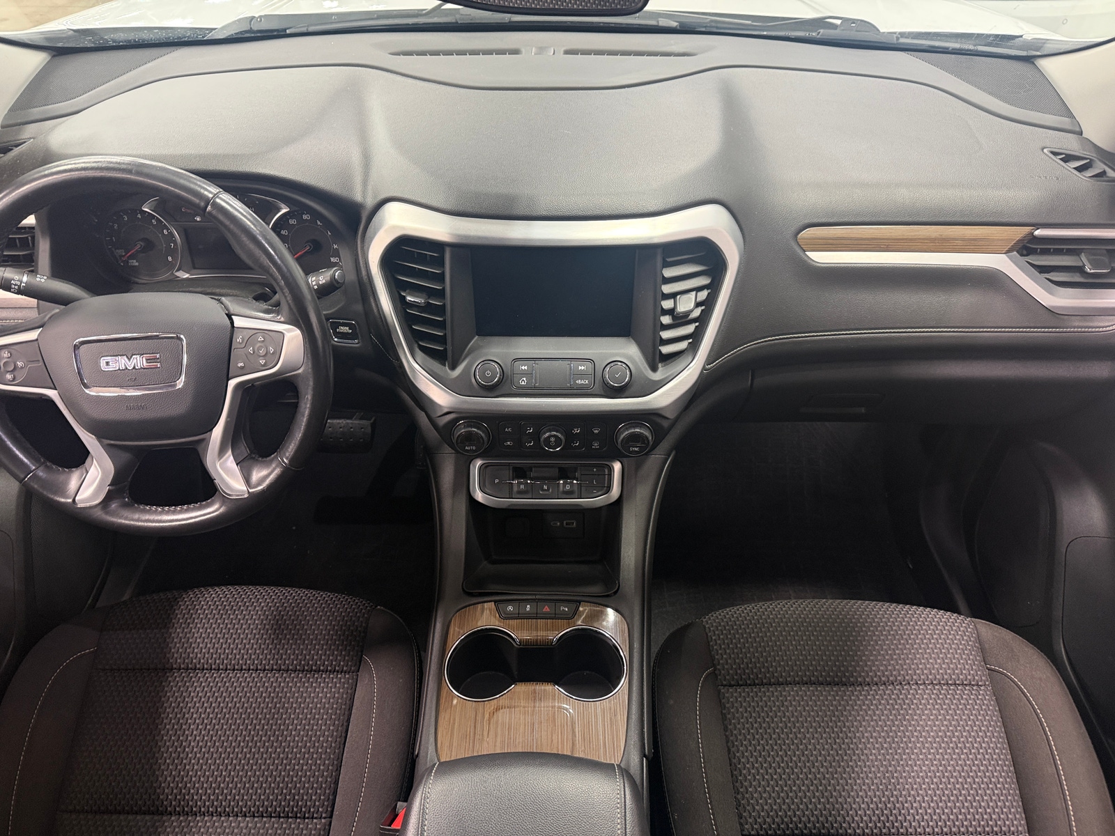 Thumbnail: 2020 GMC Acadia - 3