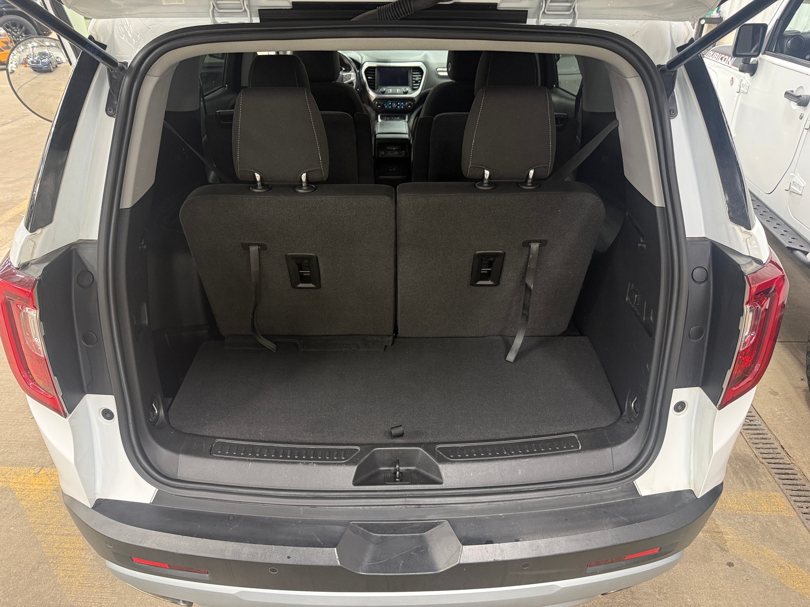 Thumbnail: 2020 GMC Acadia - 7