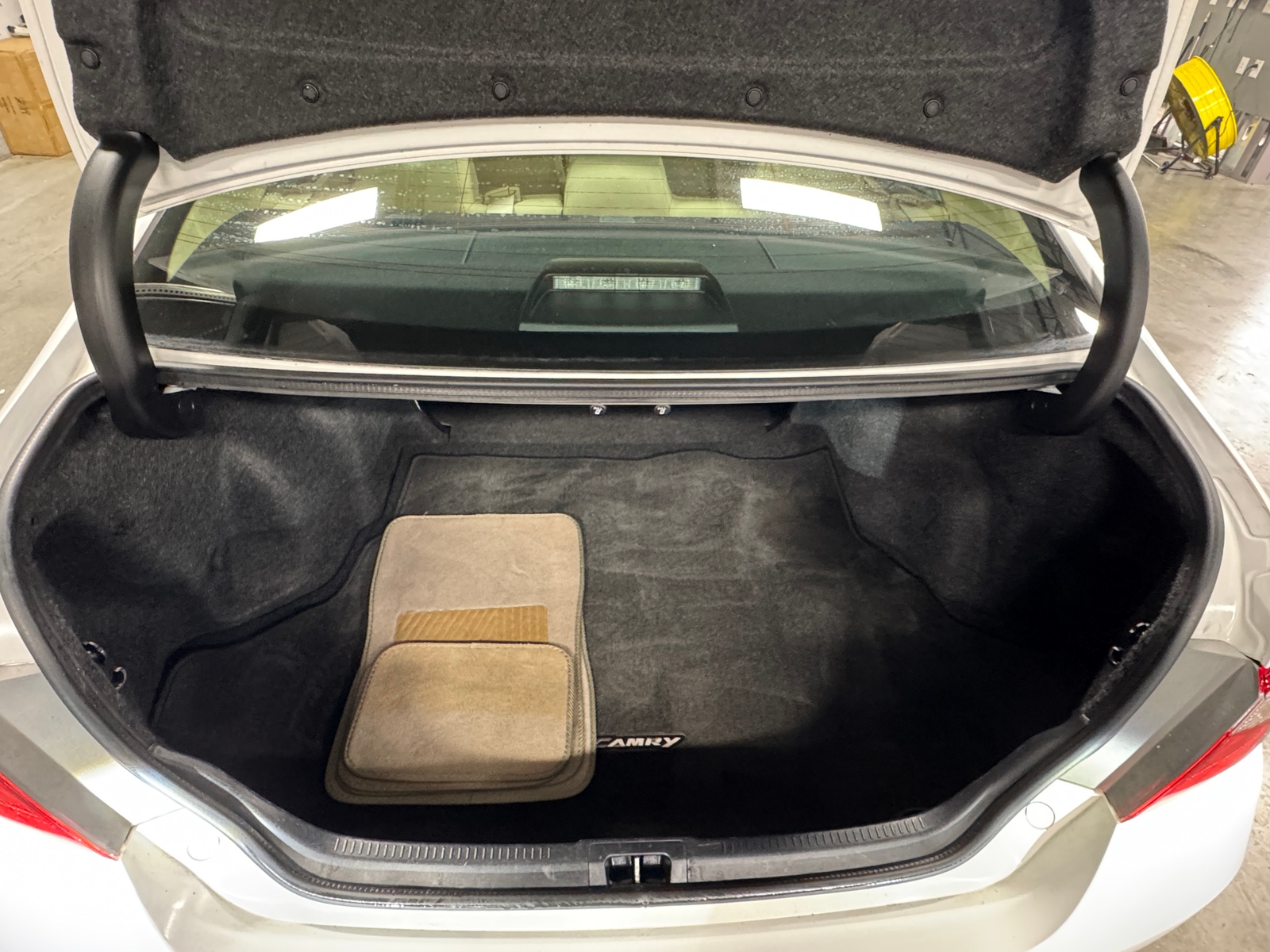 Thumbnail: 2017 Toyota Camry - 7