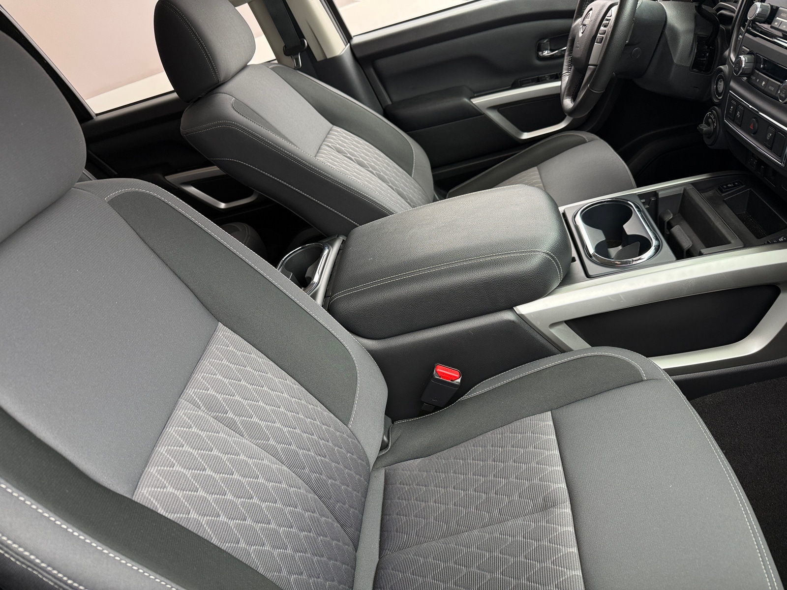 Thumbnail: 2024 Nissan Titan - 2