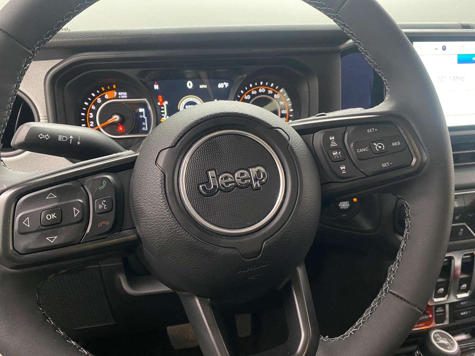 Thumbnail: 2025 Jeep Wrangler - 5