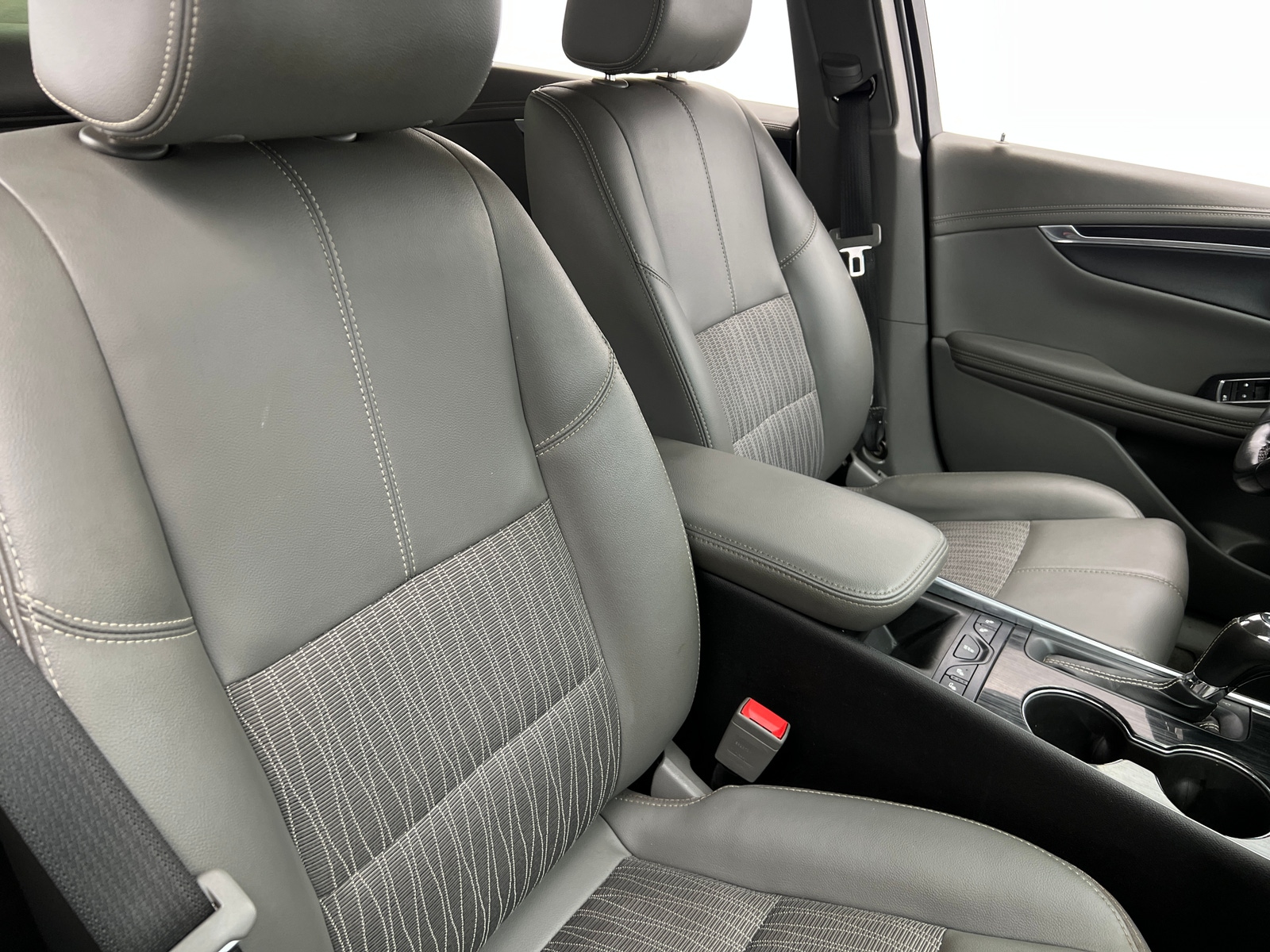 Thumbnail: 2018 Chevrolet Impala - 2