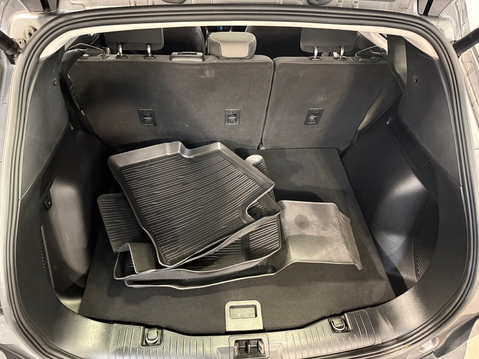 Thumbnail: 2021 Ford Escape - 7