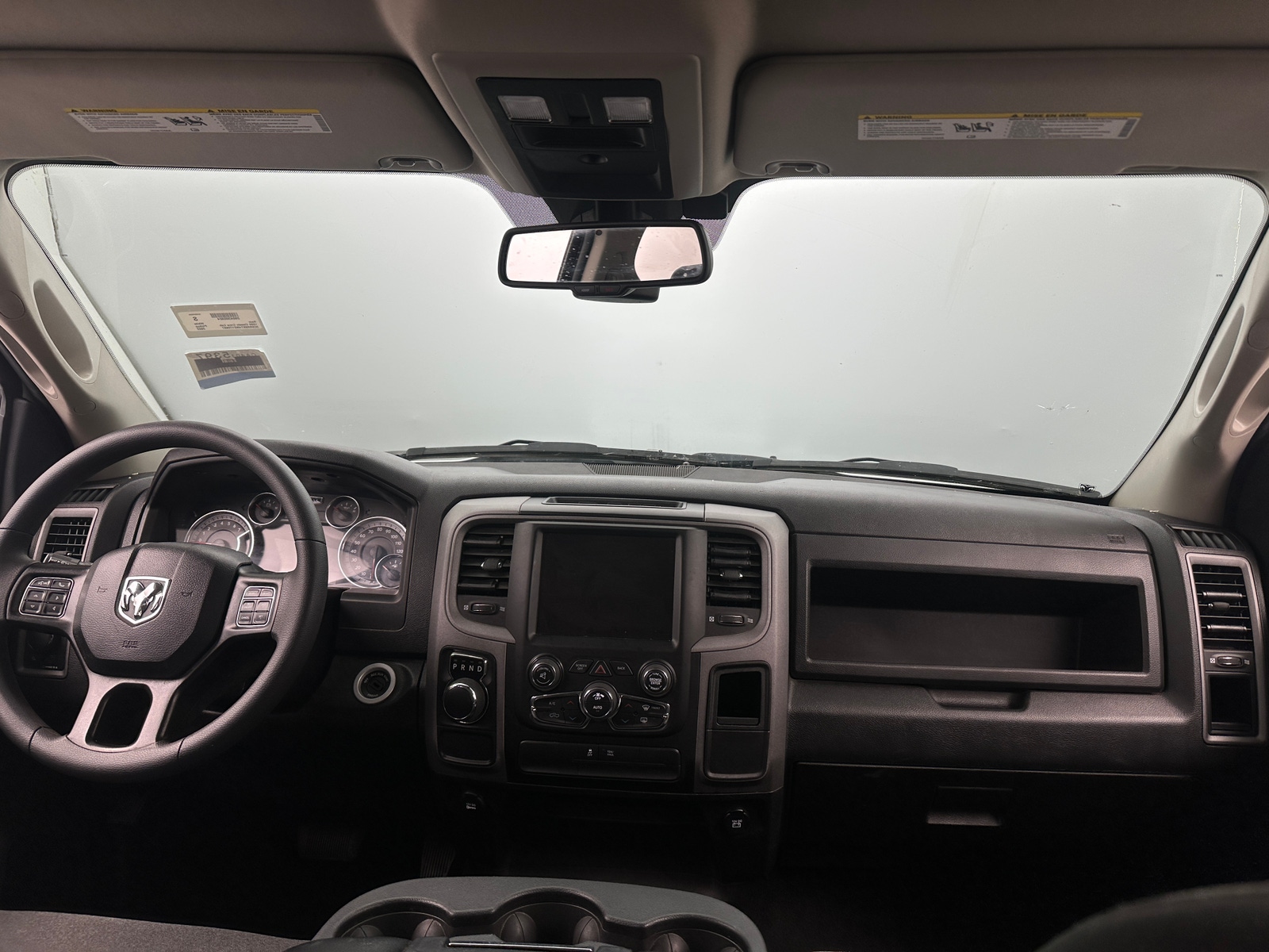 Thumbnail: 2022 RAM 1500 Classic - 3