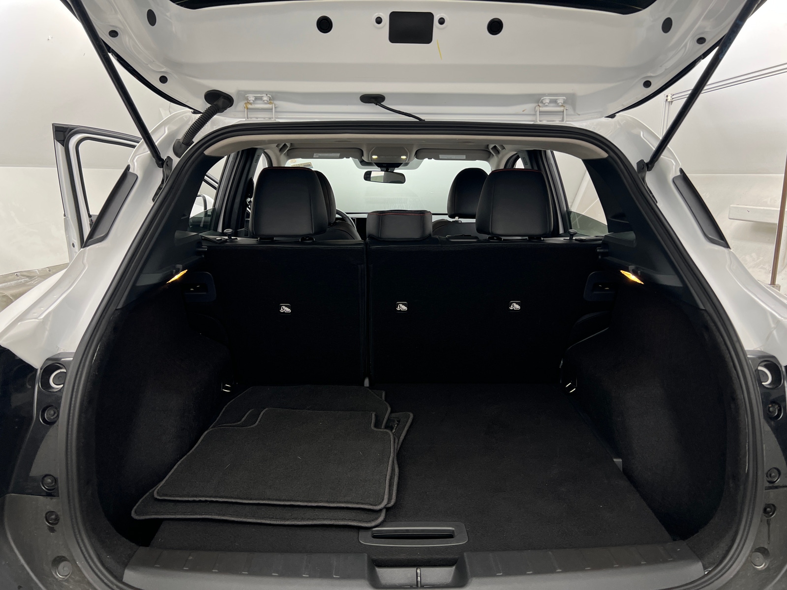 Thumbnail: 2025 Nissan Kicks - 7