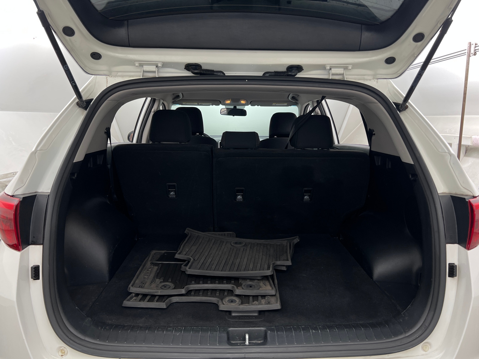 Thumbnail: 2018 Kia Sportage - 7