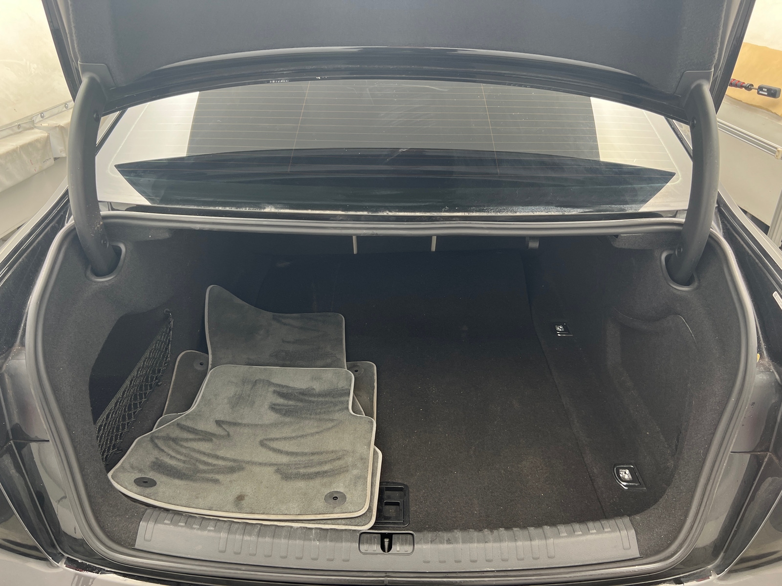 Thumbnail: 2019 Audi A6 - 6