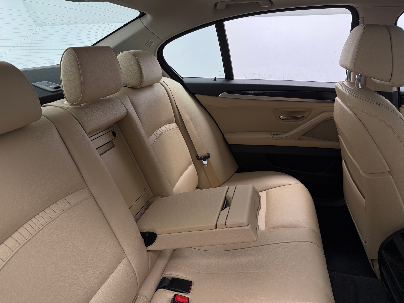 Thumbnail: 2016 BMW 5 Series - 5