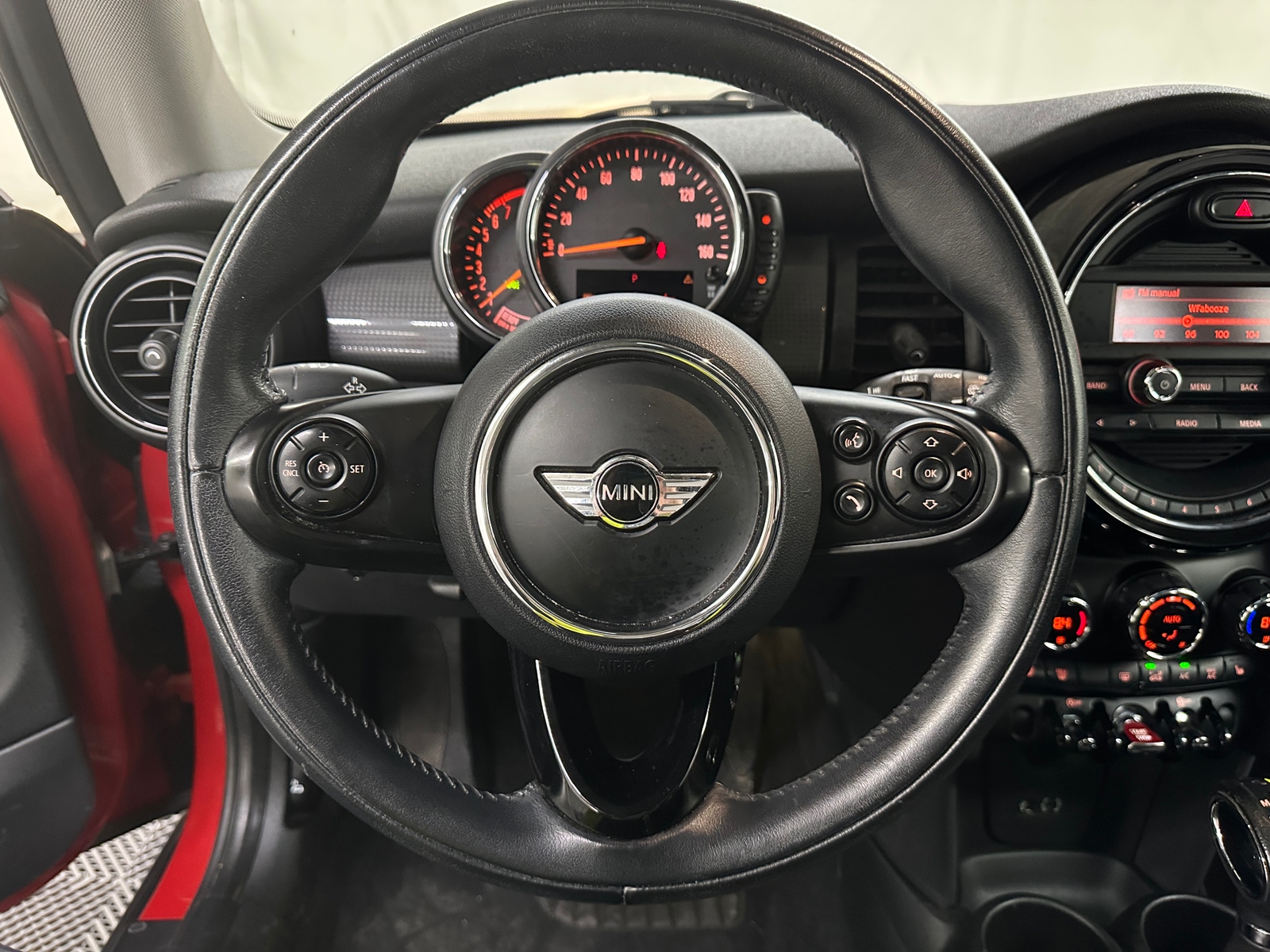 Thumbnail: 2016 MINI Cooper Hardtop - 5