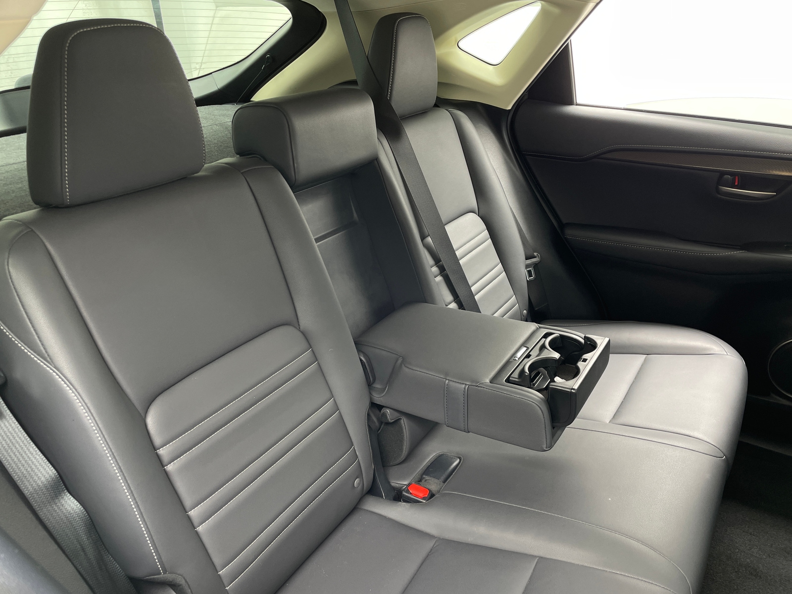 Thumbnail: 2015 Lexus NX - 5