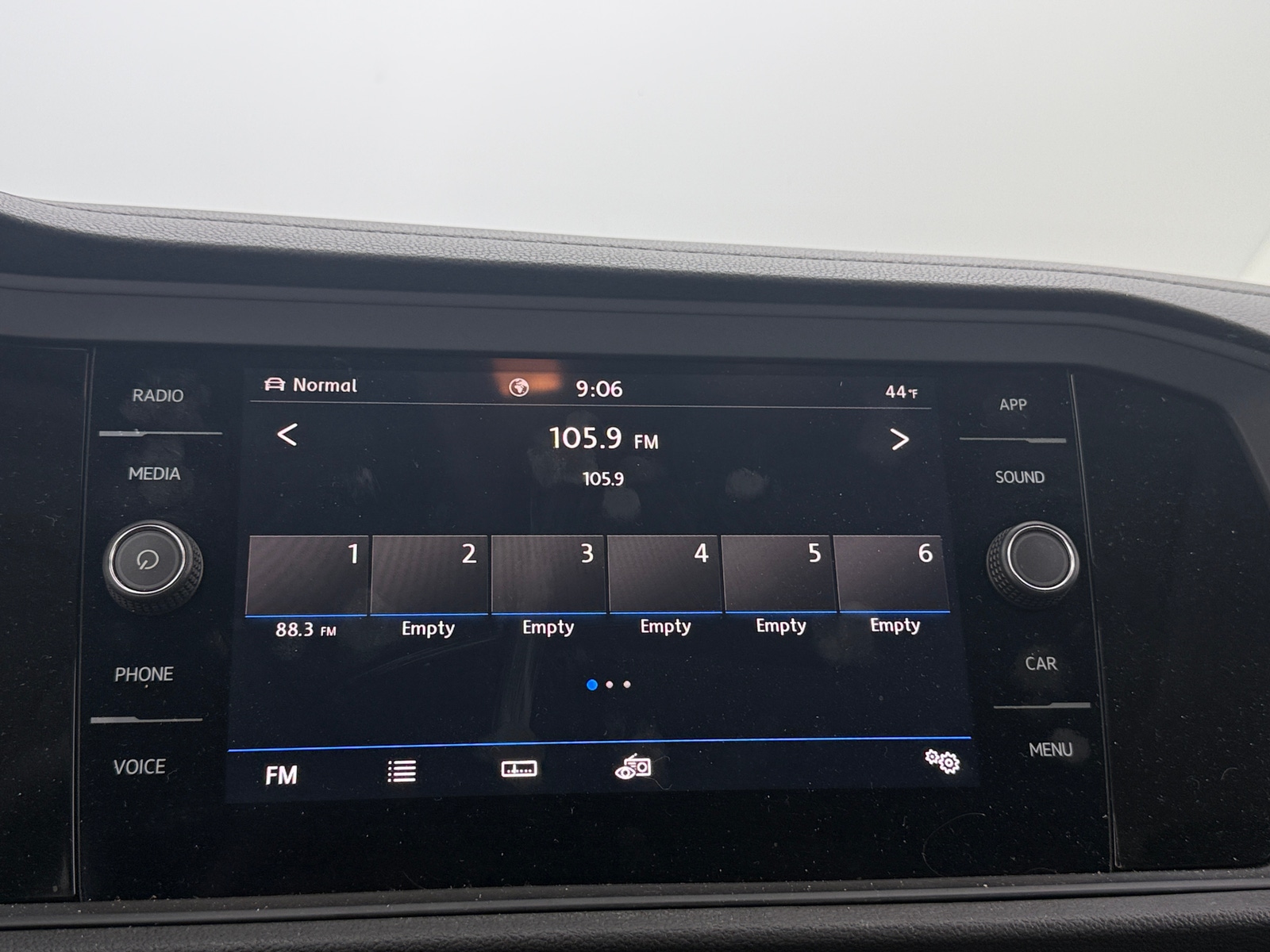 Thumbnail: 2020 Volkswagen Jetta - 3