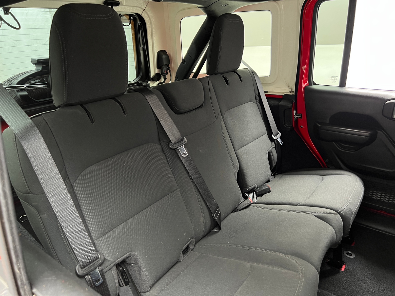 Thumbnail: 2022 Jeep Wrangler - 6