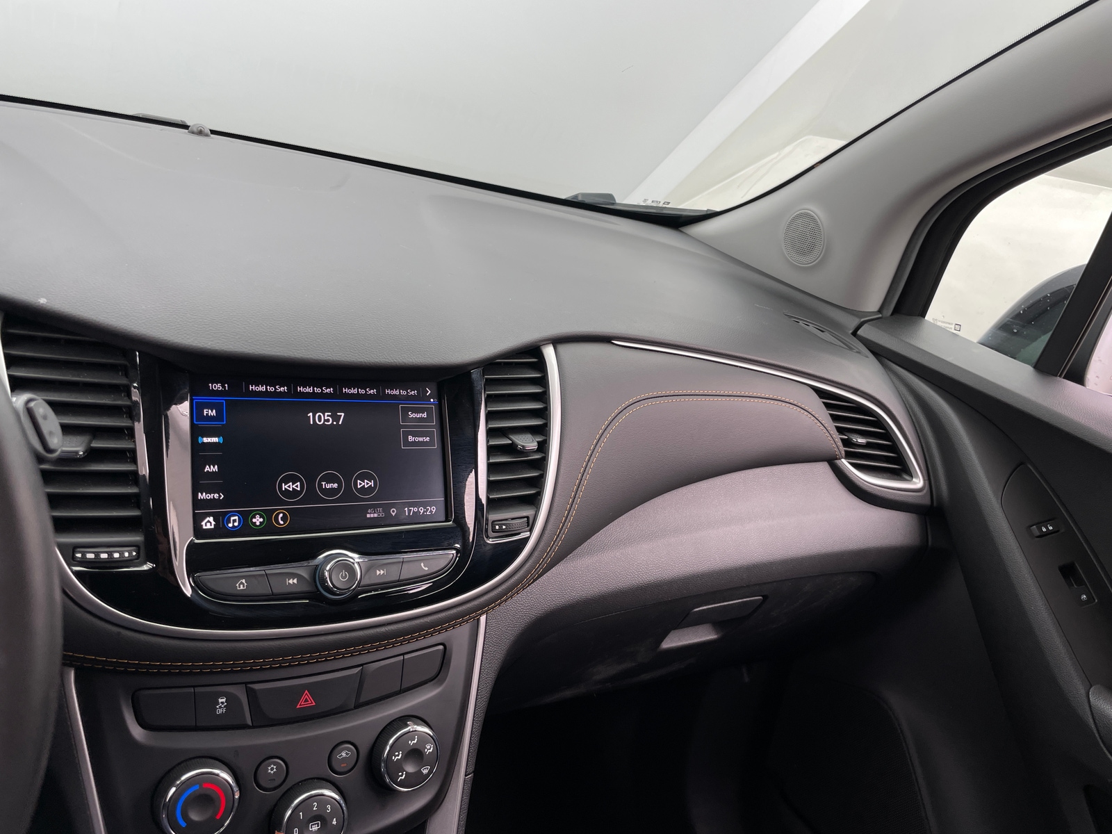 Thumbnail: 2021 Chevrolet Trax - 4