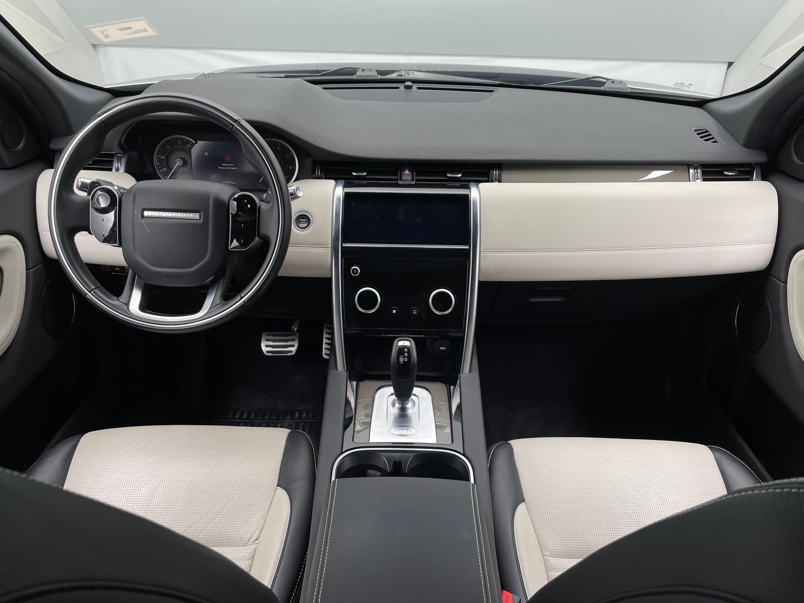 Thumbnail: 2020 Land Rover Discovery Sport - 2