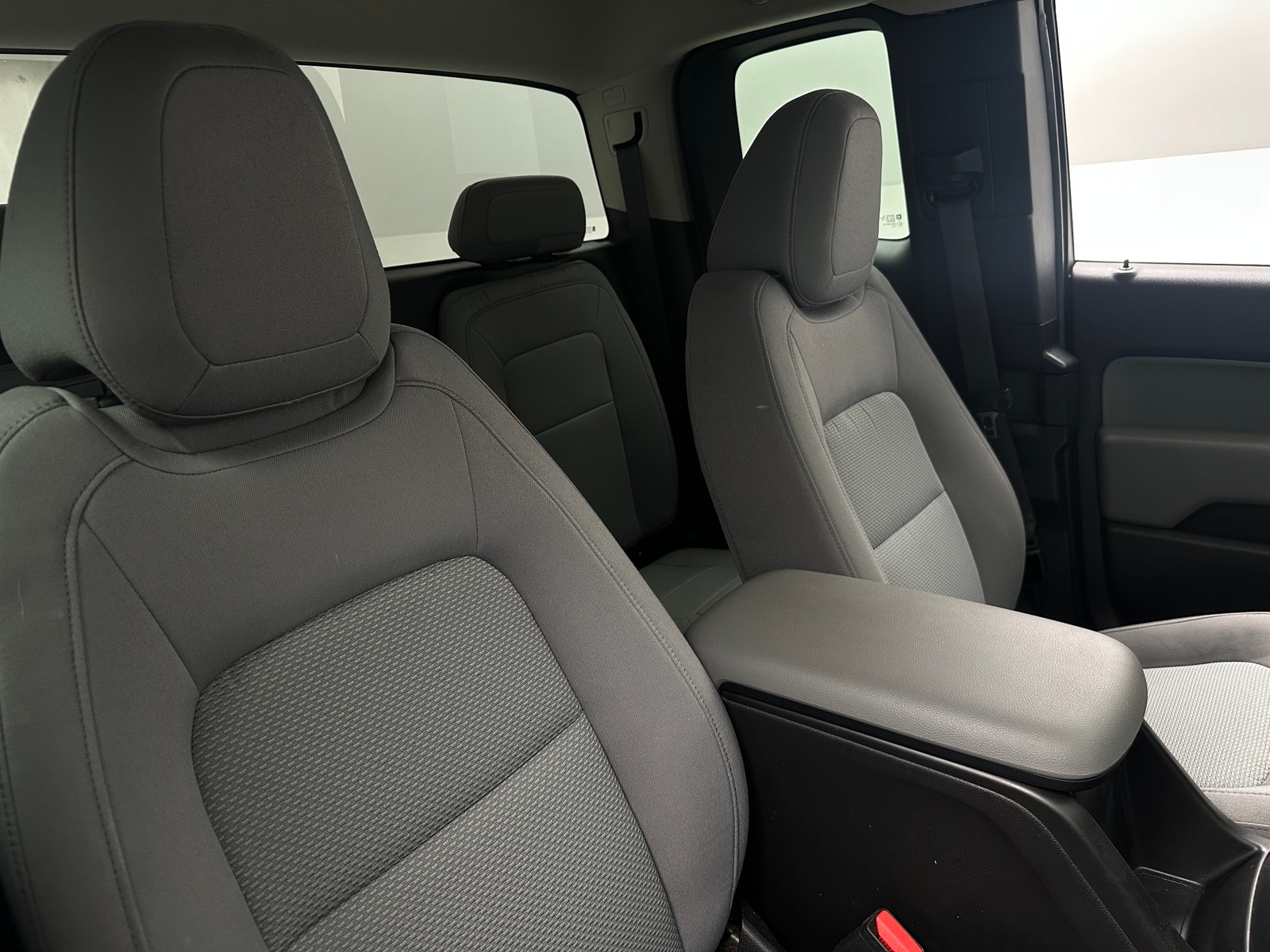 Thumbnail: 2015 Chevrolet Colorado - 2