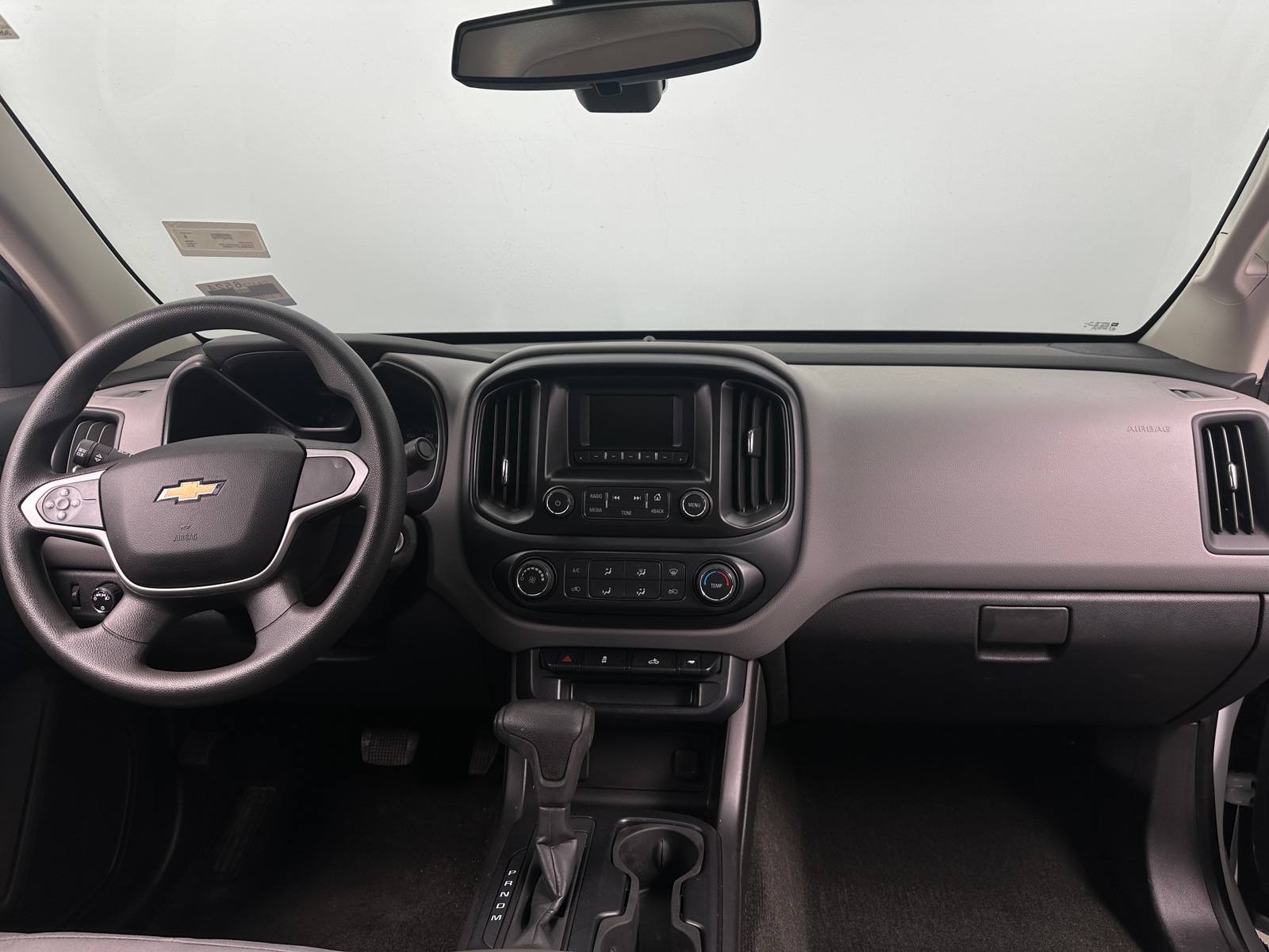 Thumbnail: 2015 Chevrolet Colorado - 3