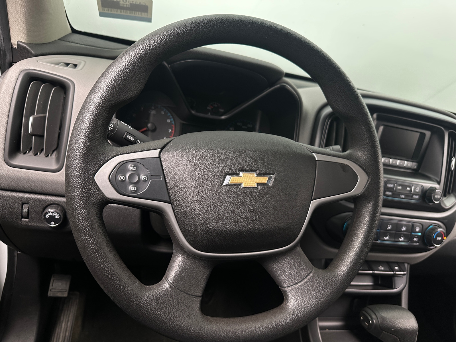 Thumbnail: 2015 Chevrolet Colorado - 5