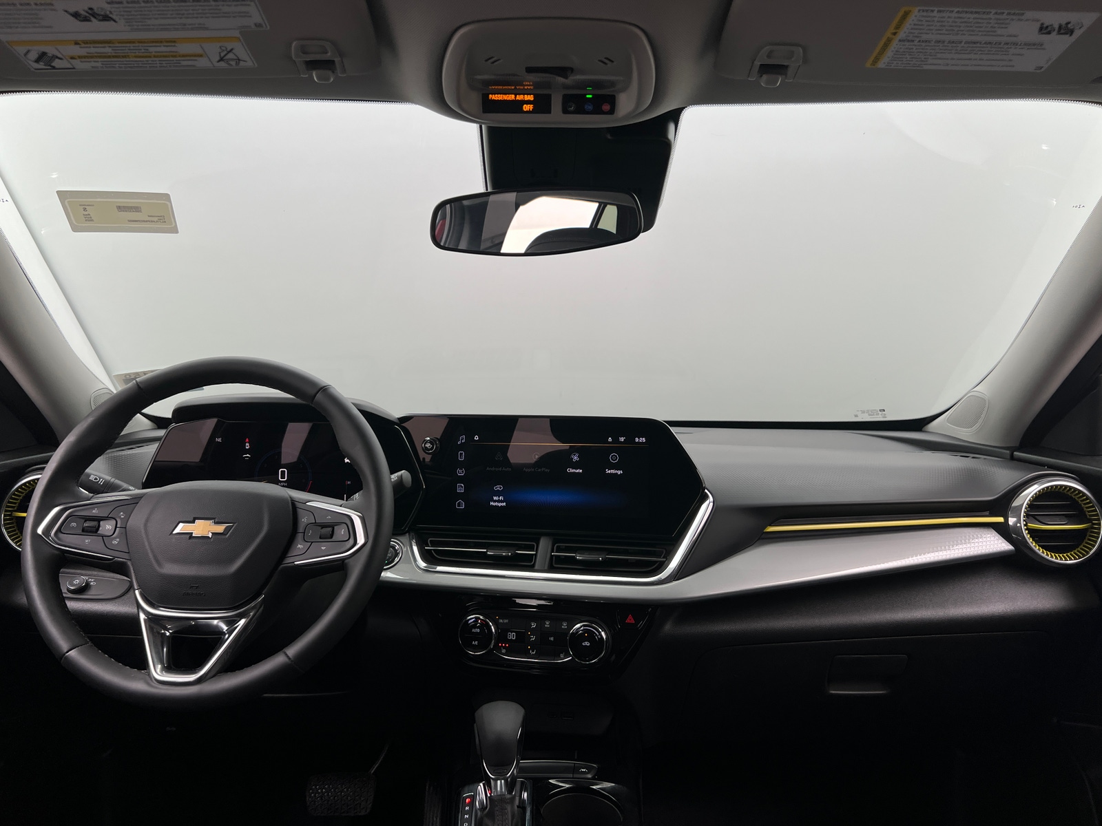 Thumbnail: 2025 Chevrolet Trax - 3