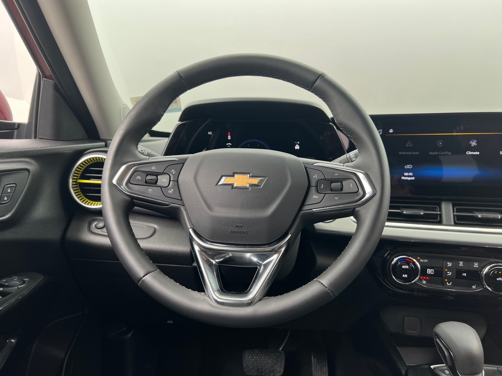 Thumbnail: 2025 Chevrolet Trax - 5