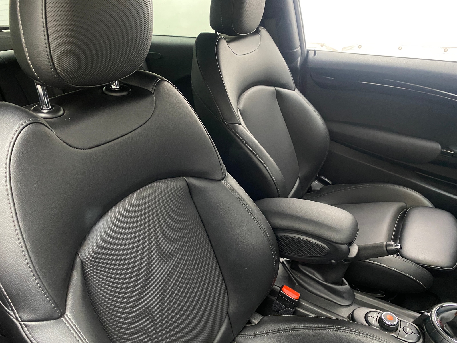 Thumbnail: 2017 MINI Cooper Hardtop - 2