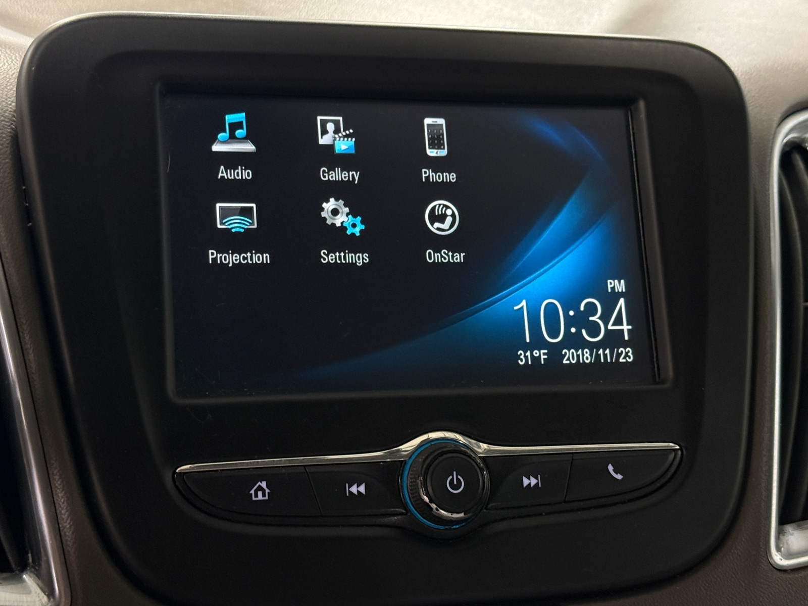 Thumbnail: 2018 Chevrolet Malibu - 4